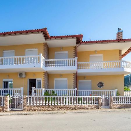 Апартаменти Family House Nikos Сікія Екстер'єр фото