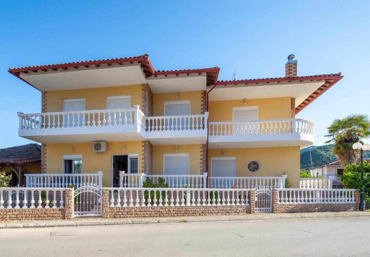 Апартаменти Family House Nikos Сікія Екстер'єр фото