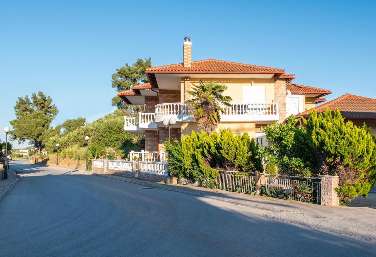 Апартаменти Family House Nikos Сікія Екстер'єр фото